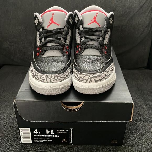 Jordan 3 OG Black Cement - Picture 2 of 6